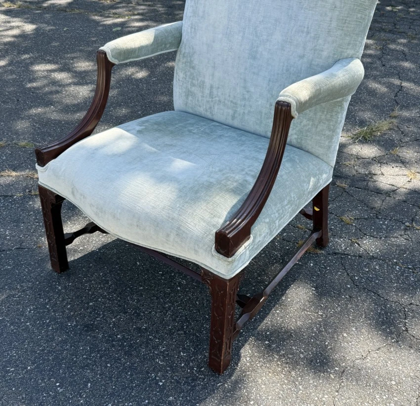 Sillón de biblioteca de caoba tapizado estilo Chippendale chino siglo XIX tallado Foto 4 de 4