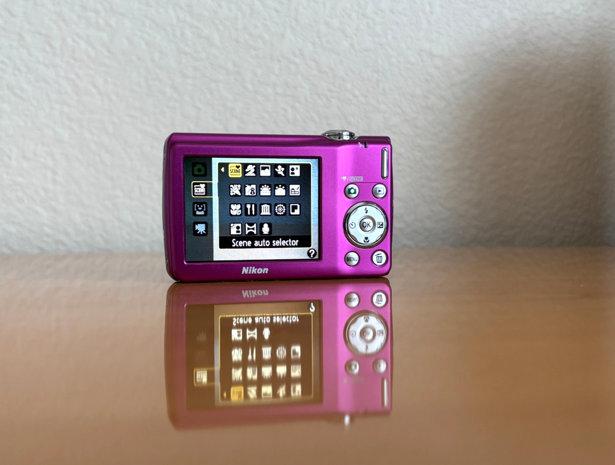 Pink Nikon COOLPIX S220 digital camera with 16GB card, battery