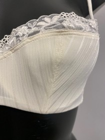 Lise Charmel Ivory Bandeau Bra 32C Hidden Underwired foam lined cups bridalwear