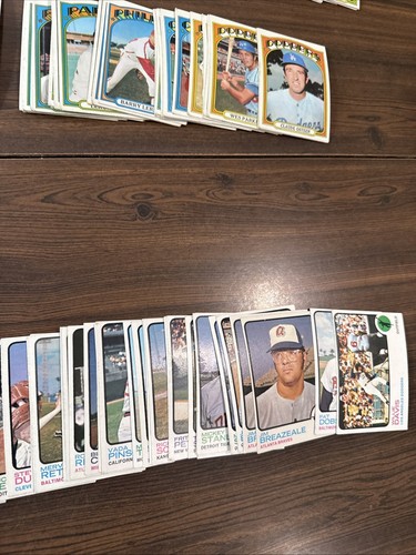 HUGE LOT 1972/1973 Topps BASEBALL TRADING CARDS 450+ Most/all COMMON Good+ Read - Picture 11 of 24