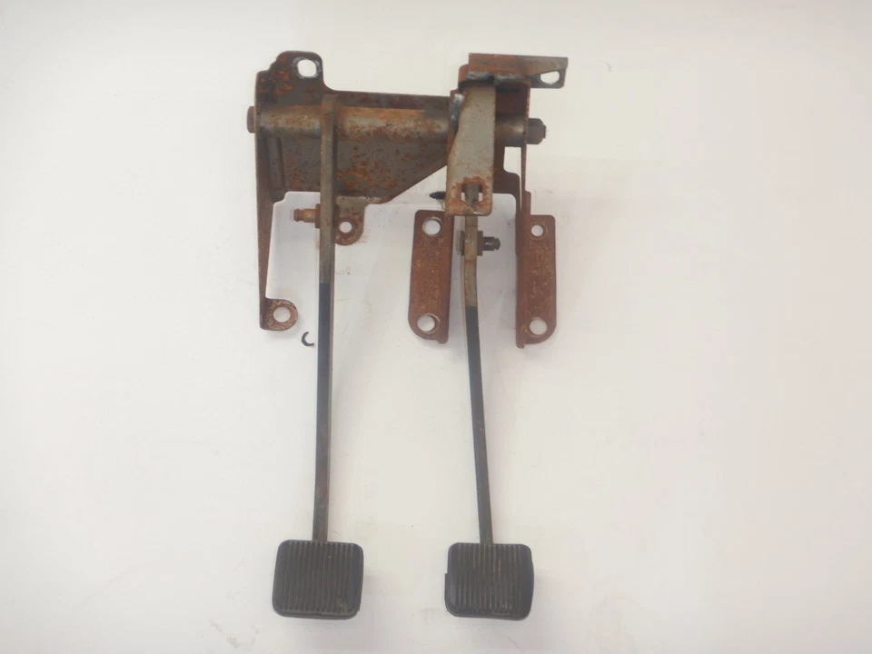 Jeep Cherokee XJ 97-01 OEM Brake Clutch Pedal Manual Assembly FREE SHIP - Image 4 of 4