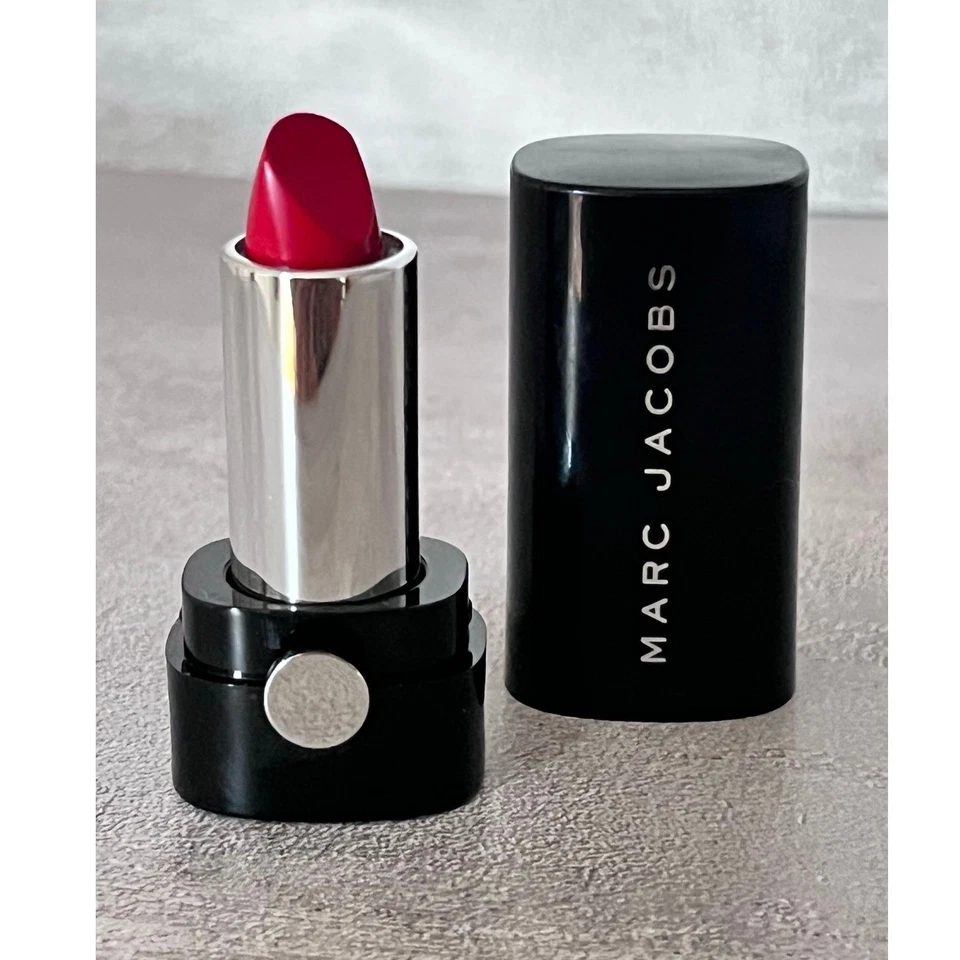Le Marc Lip Crème Lipstick in Oh Miley