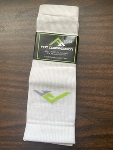 PRO Compression Calf Sleeves Size S/M Brand New - White