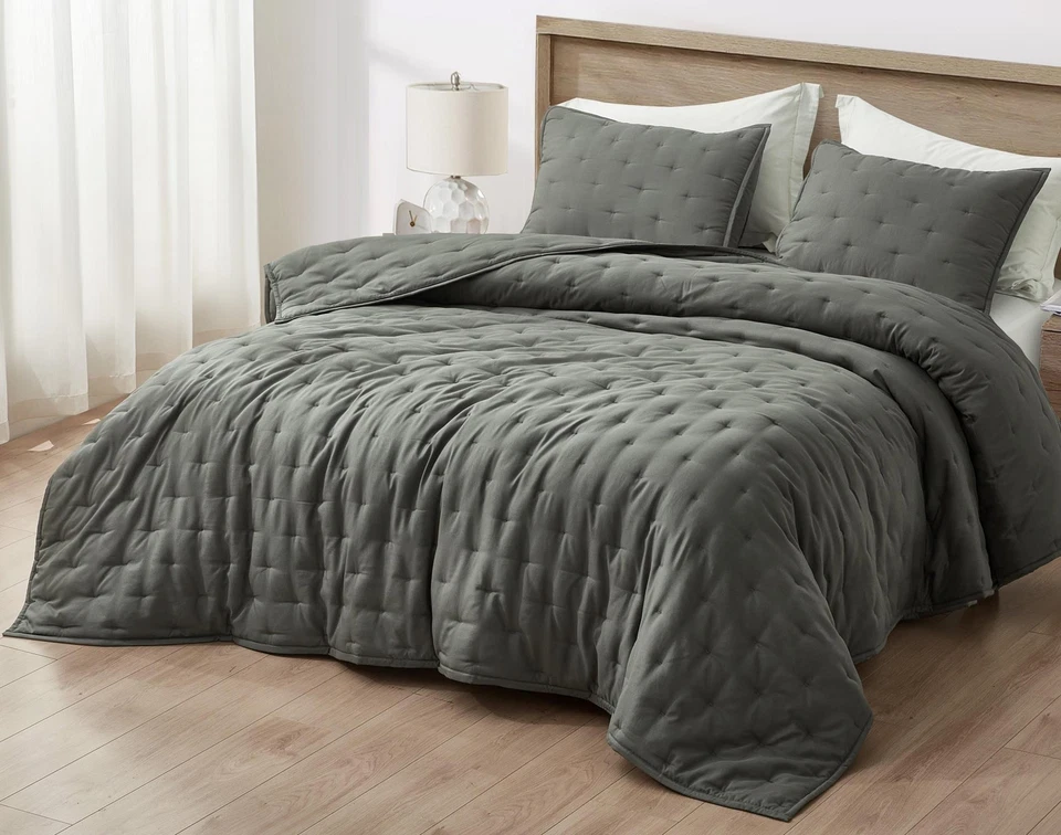 3-Piece Rayon Derived from Bamboo/Polyester Blended Crescent Stitched Quilt Set - Image 3 of 4