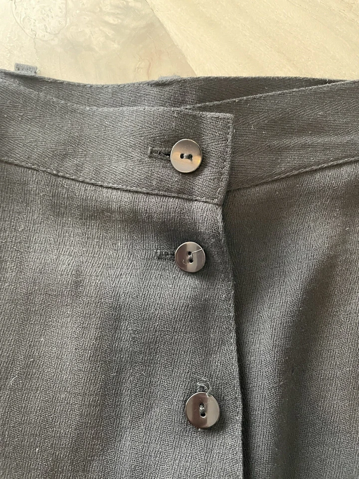 Principles Black Front Button Flowy Skirt Poly/Rayon/Linen Skirt Sz 8 - Image 3 of 4