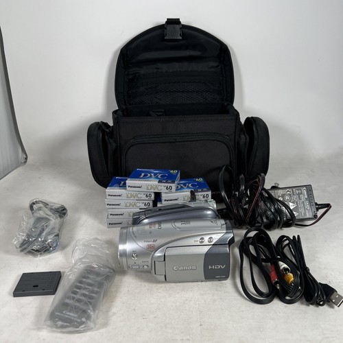 Canon Vixia HV30 3.1MP HDV 1080i Instant AF CMOS MiniDV Camcorder NO BATTERY