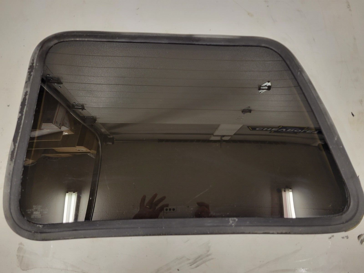 GLASS WINDOW REAR BARN DOOR BACK TINTED PASSANGER SIDE CHEVY GMC