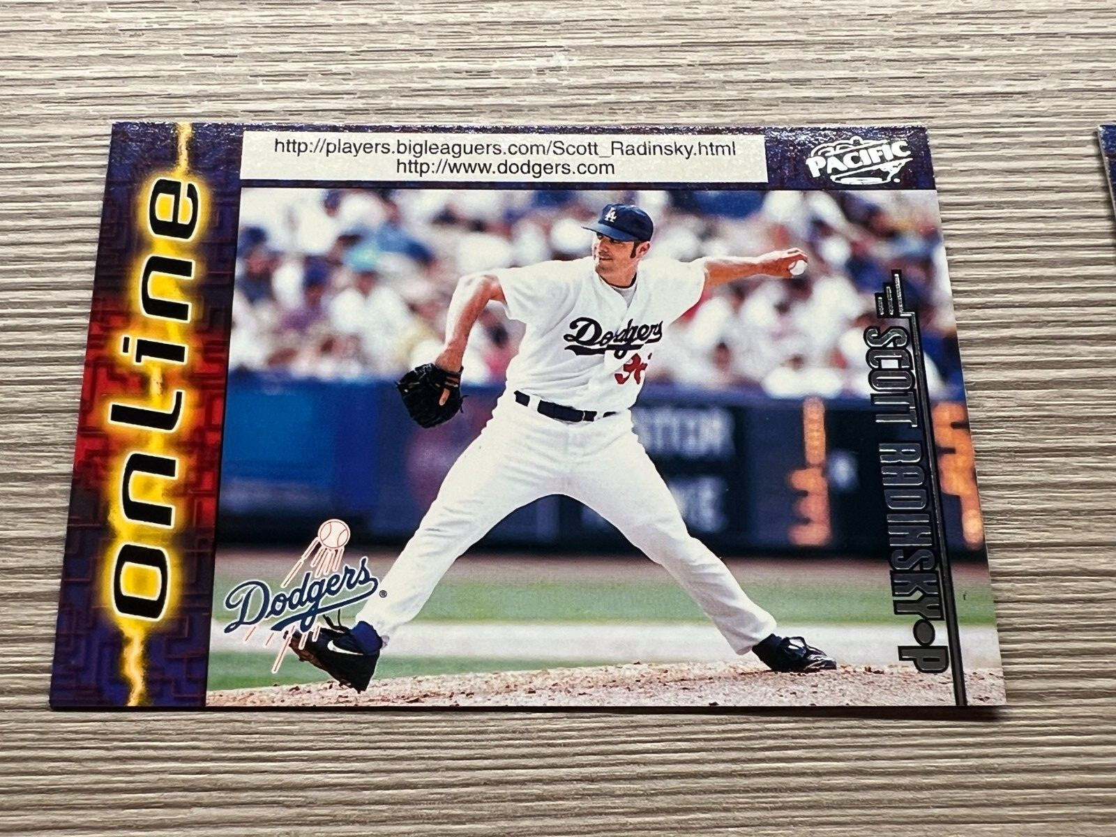 1998 Pacific Trading Cards Online Baseball Card #384 Scott Radinsky (T3)