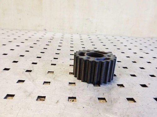 VW SCIROCCO 137, 138 Kettenrad der Kraftstoffpumpe 03L130111D 2.00 26147807