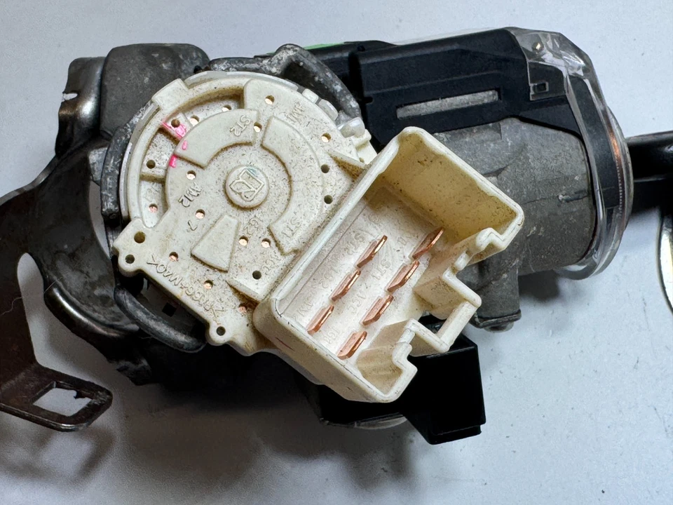 Toyota Tundra 2007-2017 interruptor de encendido bloqueo con llave e inmovilizador OEM 89783-06020 Foto 4 de 4