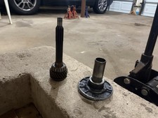 1983-93 Ford T5 Input Shaft And Bearing Retainer 1983-93 Ford T5 Input Shaft And Bearing Retainer