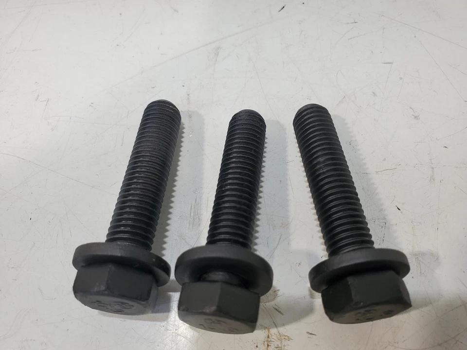 Chevy Trailblazer 2002-2009 pernos de montaje de cojinete de buje delantero derecho o derecho OEM Foto 3 de 4