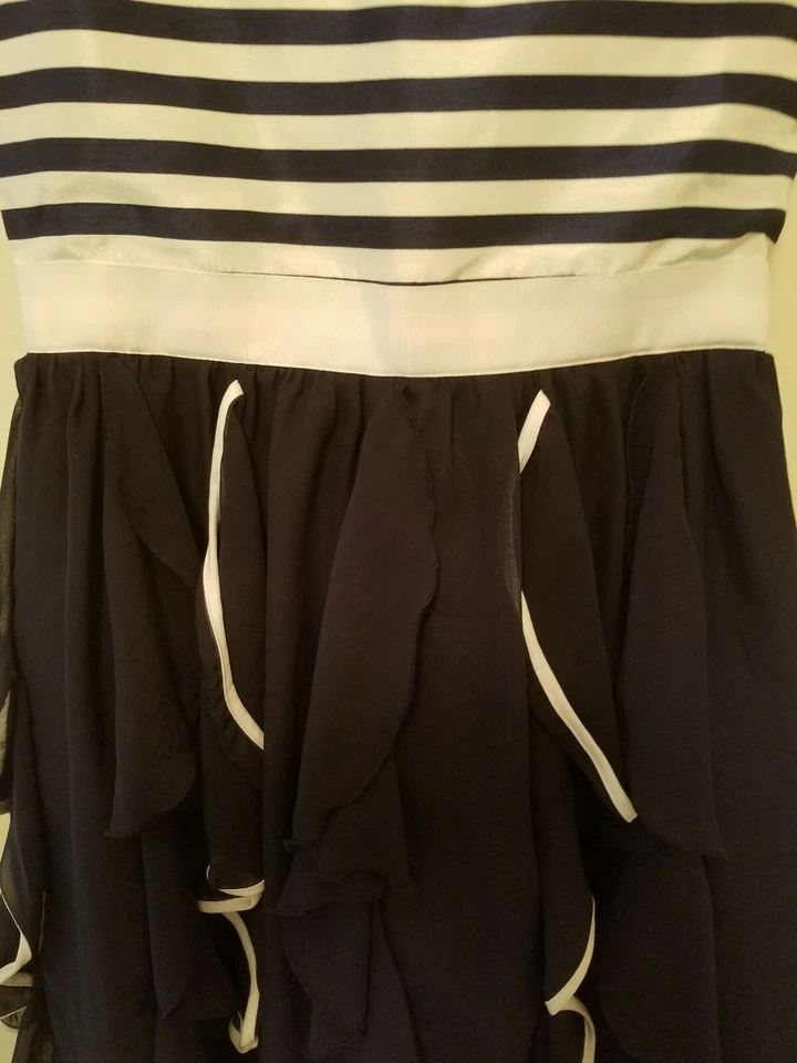 Vestido sem mangas listrado com babados Bloome De Jeune Fille feminino tamanho 16 branco/marinho - Imagem 4 de 4