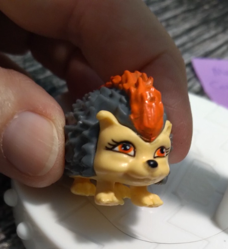 Mattel Monster High Wolf Sister Howleen Doll with Pet Hedgehog – No Stand - Picture 8 of 8