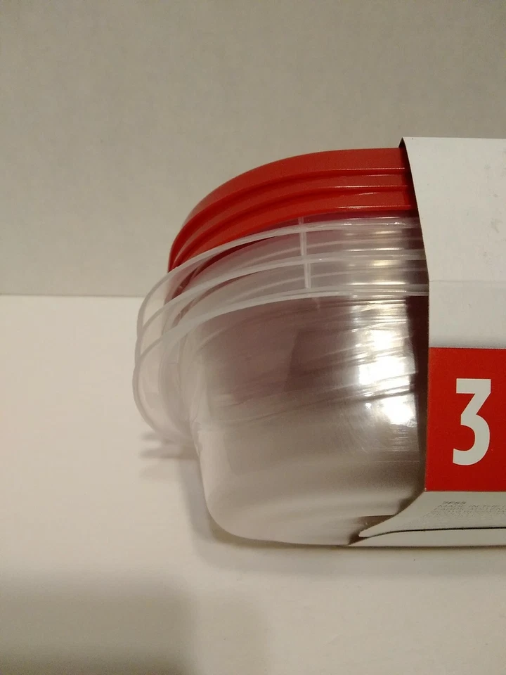 Rubbermaid Takealongs Containers Set of 3 Rectangles 4 Cups 9X 6 In 2 In Deep - Image 4 of 4