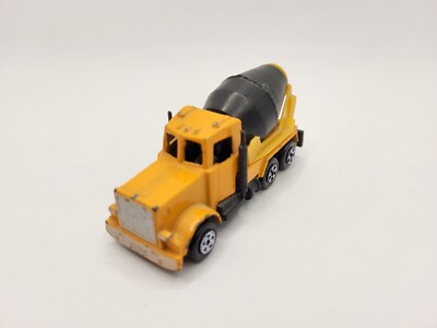 UNKNOWN  USA cement truck / Nr 720 / Orange - Black colour