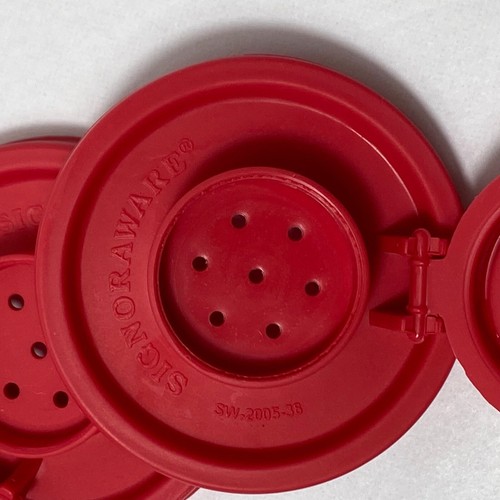 Signoraware Mini Salt Pepper Shakers Moisture Proof Red Vented Lids Lot Of 2 - Picture 6 of 6