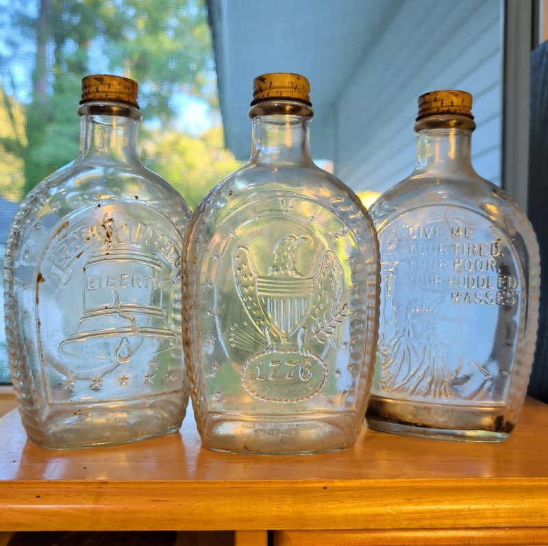 Vintage Lot Of 3 Log Cabin Bicentennial 1776-1976 Maple Syrup Bottles Patriotic 