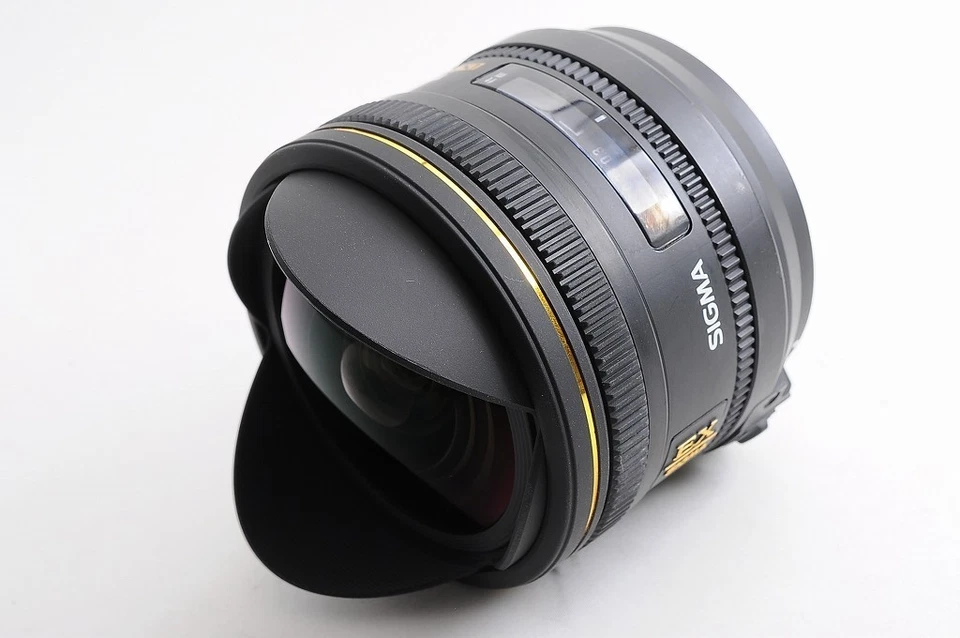 Sigma DC 10mm F2.8 Fisheye HSM AF Lens For Sony A Mount MINT From Japan - Image 3 of 4