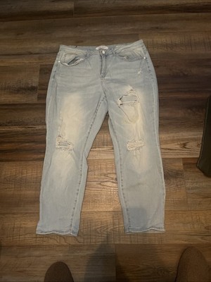 Just Blue Women s Capris! Great Condition! Barely Worn. Size 18