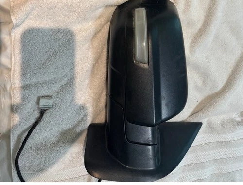 2016-2024 Nissan Titan RH Passenger Mirror   Power Defrost Blinker 96302 EZ41B