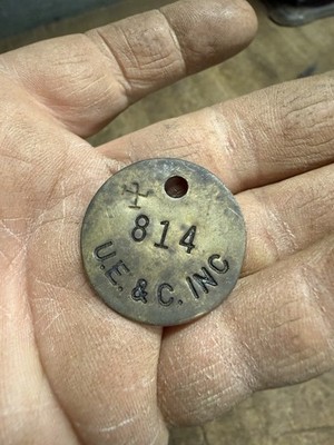 Antique 814 U.E. & C INC Railroad RR Train Luggage Brass ID Tag Badge Plate USA