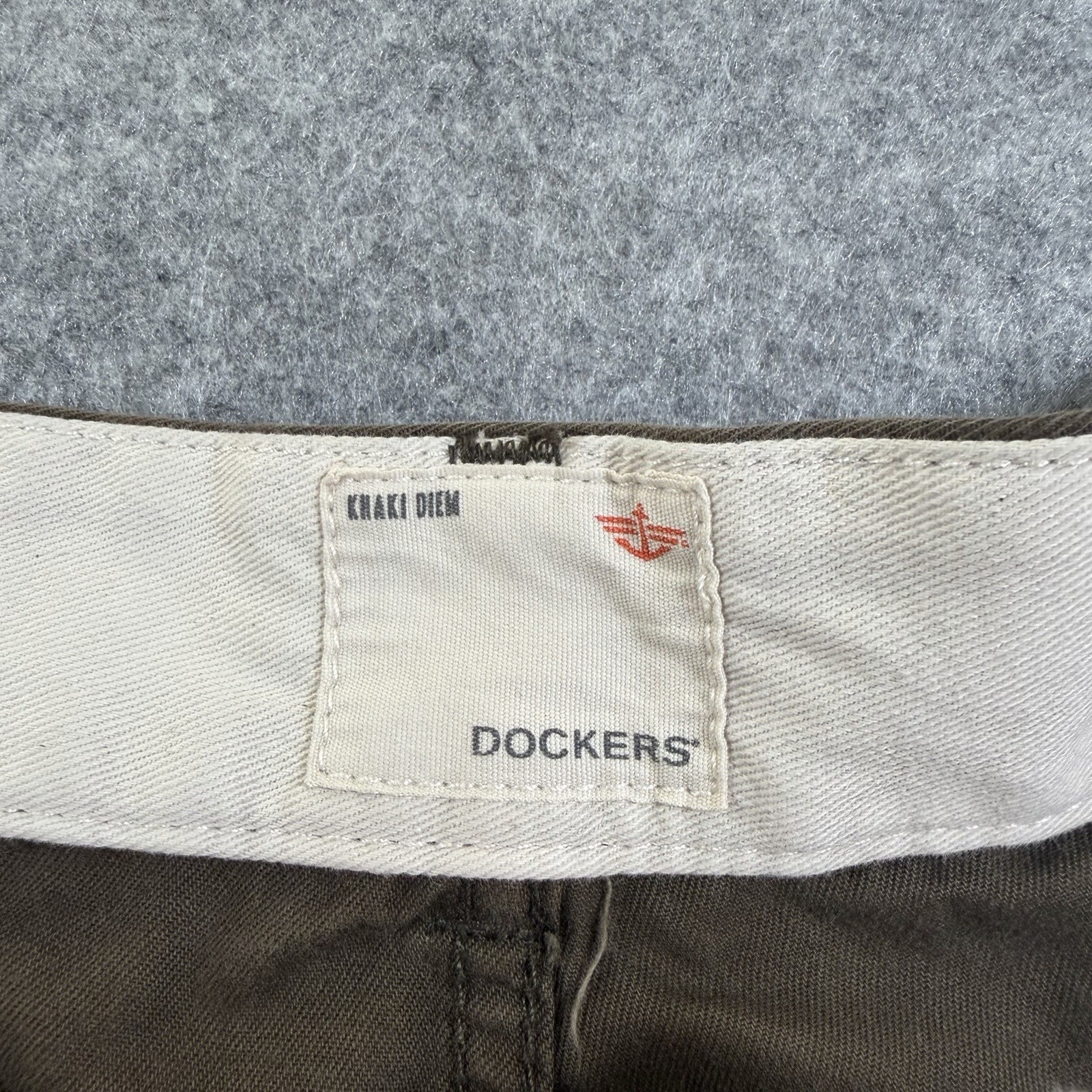 Dockers Cargo Shorts Men 46 Khaki Workwear Utility Durable Snap Pocket 11 Inseam thumbnail 5