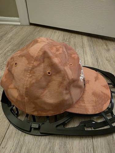 North Face Hat - Picture 3 of 6