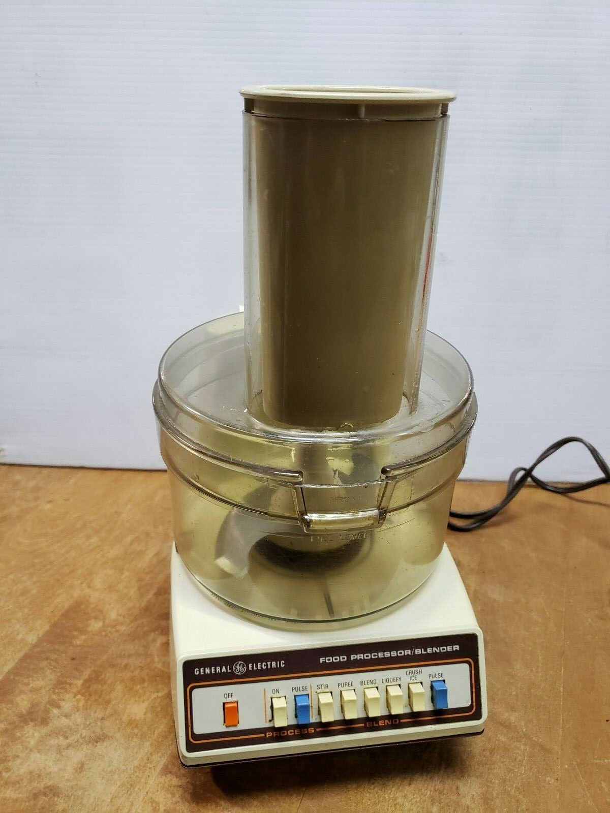 Vintage General Electric Food Processor WORKS PARTS ONLY MD2FP2 420A