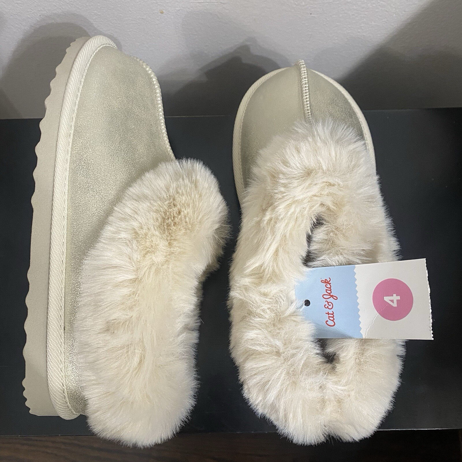 PANTOFOLA D’ORO Pantofole auto e jack slip on oro pelliccia sintetica borchie comode taglia 3 NUOVE