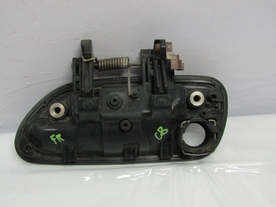 Manija de puerta exterior del lado del pasajero delantero derecho Subaru Legacy Outback 1996-1999 Foto 2 de 4