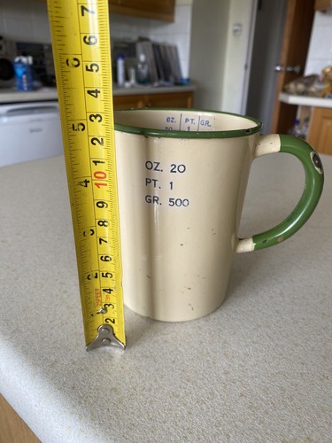 Enamel Jug Vintage Green And Cream 1 Pint 50s ? Lovely Little Display Item - Picture 10 of 11