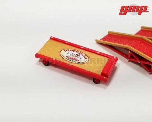 GMP GRGMP18964 Shop Tool Set #2 - Busted Knuckle Garage 1/18 - Imagen 4 de 5