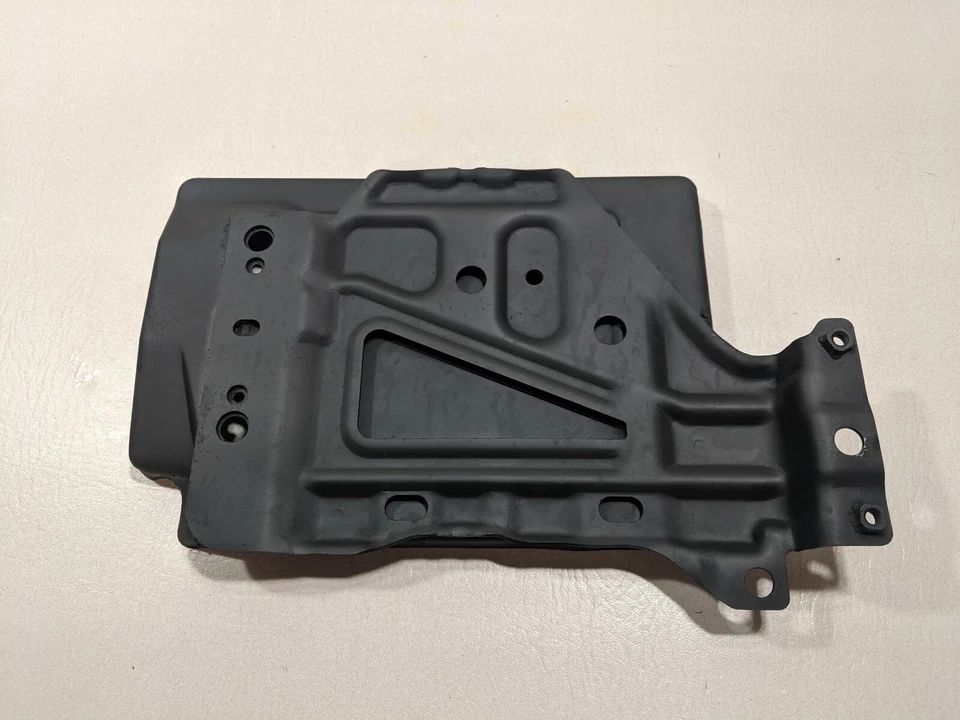 1999-2003 Mitsubishi Galant 2.4L OEM аккумулятор лоток UOX5 - Изображение 3 из 3