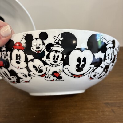 Authentic Disney Mickey Mouse/Minnie All Over 9.5