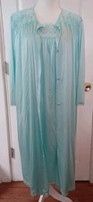 Vintage Vanity Fair Peignoir Set 2pc Nightgown Robe Lace Embroidered Roses Sz XL