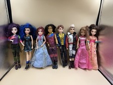 Disney Descendants Bundle 8 x Dolls Carlos Evie Jane Ben Jay Mal Audrey Light Up