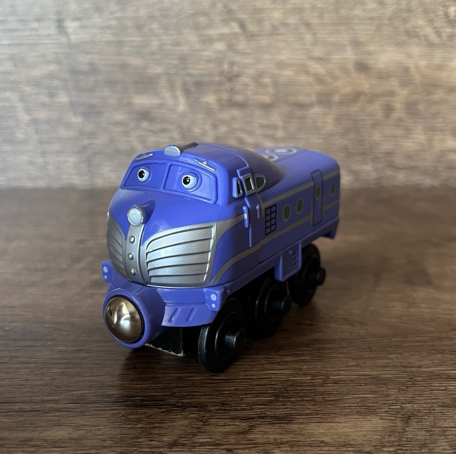 Chuggington Wooden Train Engine Harrison in Purple Wood & Plastic