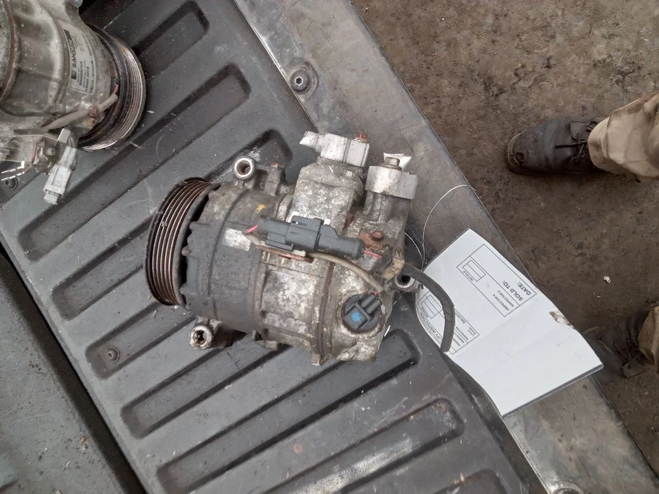Used A/C Compressor fits: 2006 Land rover Lr3 4.4 Grade A Foto 2 de 4