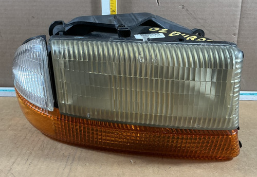 1998 - 2003 Dodge Durango, Dakota RH Passenger Headlight Assembly 114-02669R OEM
