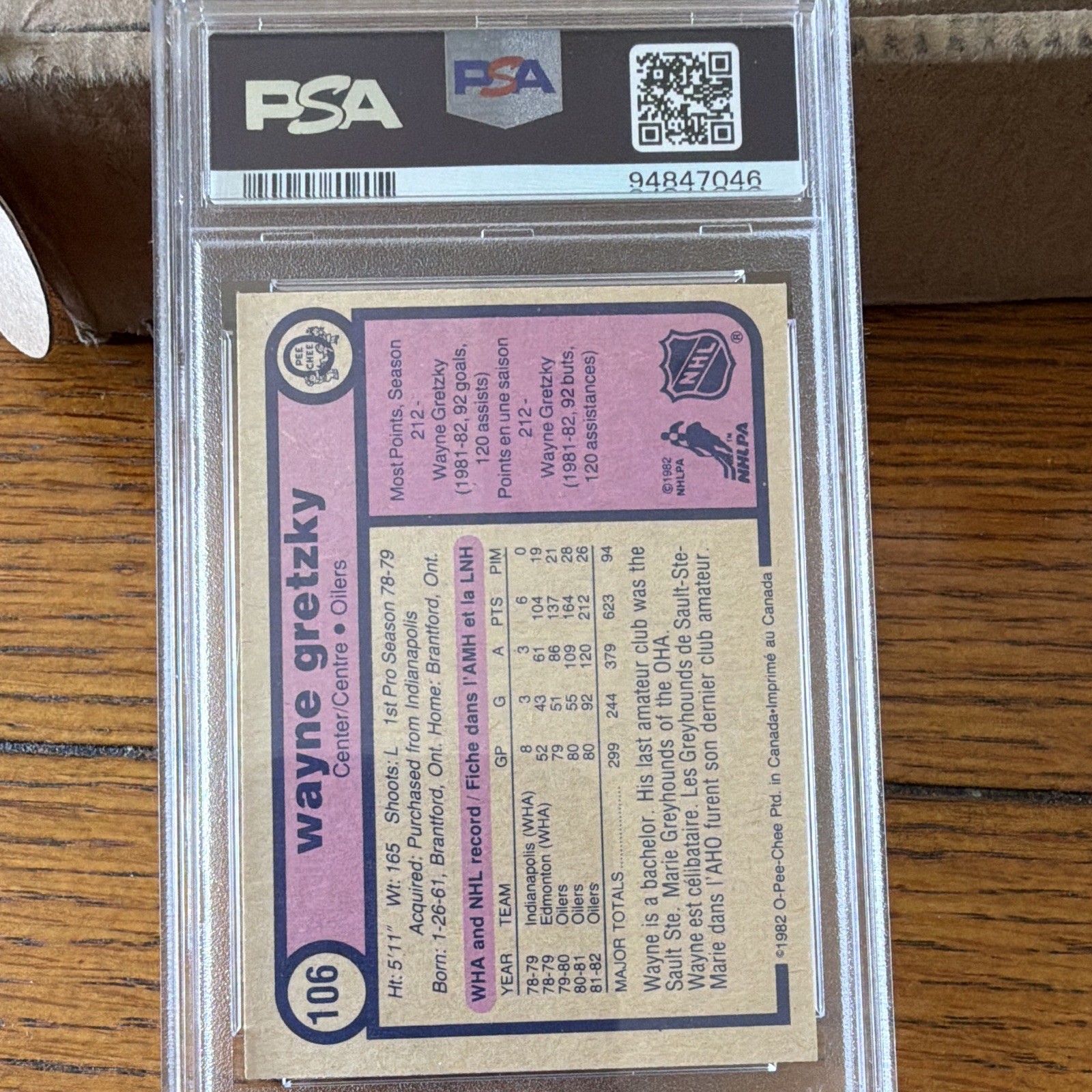 O-Pee-Chee 1982 Wayne Gretzky #106 Edmonton Oilers PSA 5 Graded NHL Card view 2
