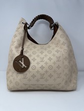 Genuine Louis Vuitton Carmel Hobo Mahina Calf...