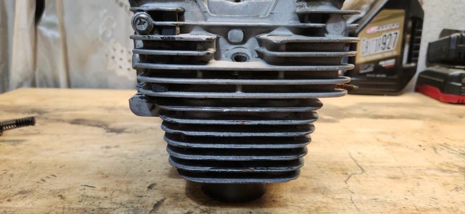 Yamaha Radian YX600 1989 culata completa jarra extremo superior Foto 4 de 4