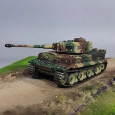1/72 WWII German Tiger 1 Tricolor Light Camouflage Tank Plastic Finished Model