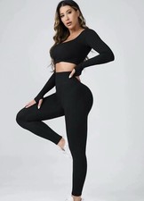 Workout Set Size large Women  s 2 Piece Set High Waist Leggings and Top Black