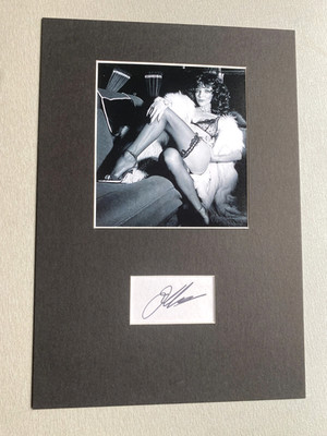 JOAN COLLINS original signed Briefkarte/Passepartout 20x30 Autogramm