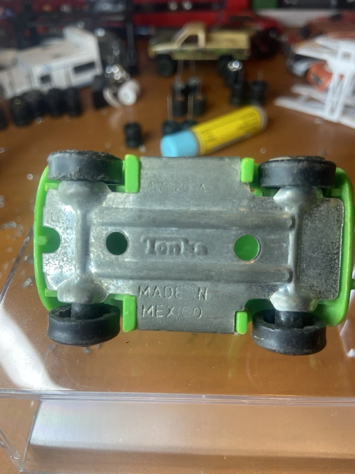 Mini bolsos Tonka 57020 VW Volkswagen Beetle Bug coche de juguete vintage verde lima Foto 4 de 4