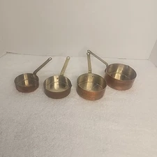 Set Of 4 Vintage Copper & Brass Handle Measuring Cups Nesting Pouring
