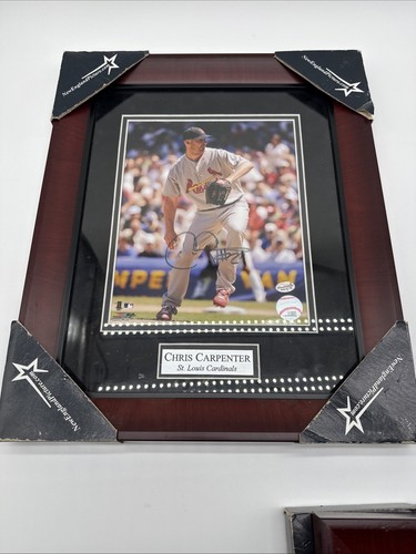 Chris Carpenter St Louis Cardinals Signed Authentic Picture With Frame - Picture 7 of 7
