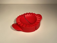 Tupperware NEU Maultaschen Teigfalle Ravioli Teigtaschen rot